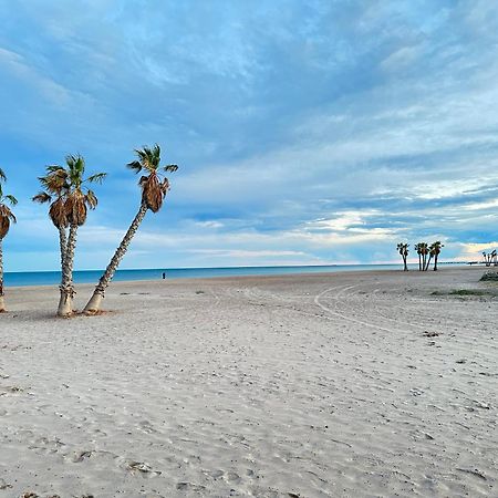 Apartamentos Canet Al Mar. カネット・デ・ベレンゲル エクステリア 写真