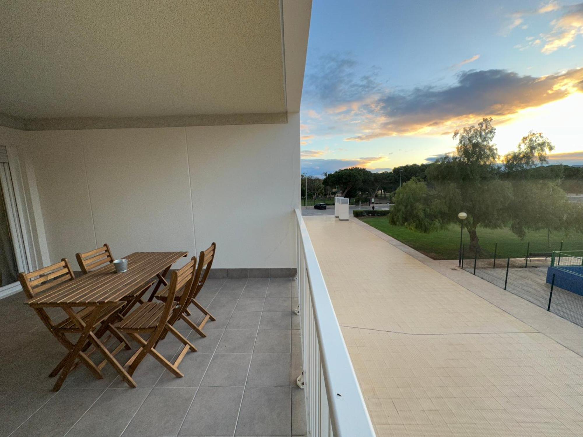 Apartamentos Canet Al Mar. カネット・デ・ベレンゲル エクステリア 写真