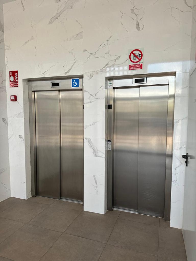 Apartamentos Canet Al Mar. カネット・デ・ベレンゲル エクステリア 写真